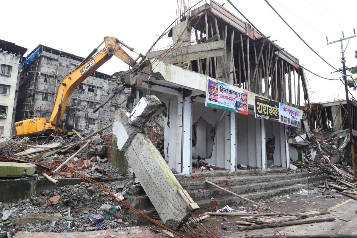 5 building collapsed in Thane Diva 5 building collapsed in Thane Diva