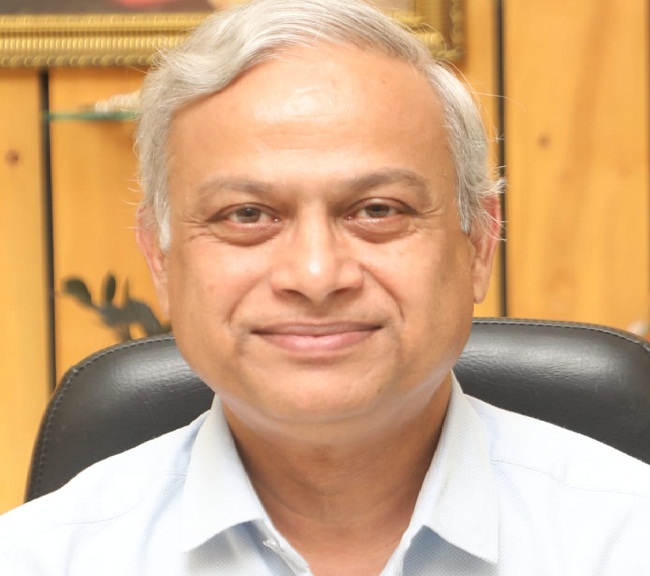 इंदौरः संभागायुक्त दीपक सिंह