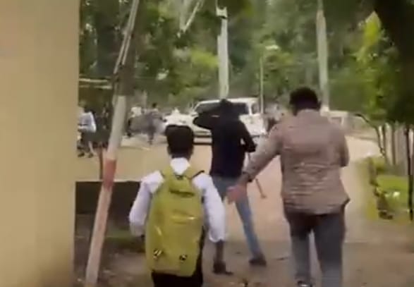 अखिल भारतीय विद्यार्थी परिषद और मप्र स्टूडेंट यूनियन के कार्यकर्ताओं में खूनी संघर्ष अखिल भारतीय विद्यार्थी परिषद और मप्र स्टूडेंट यूनियन के कार्यकर्ताओं में खूनी संघर्ष