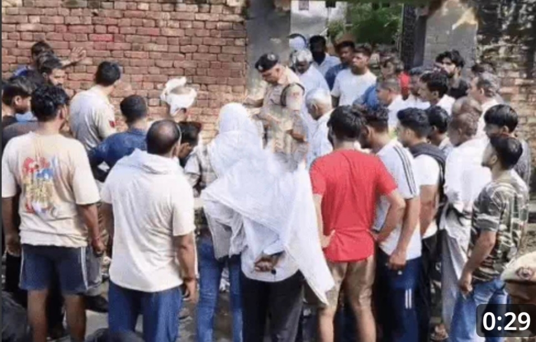 पानीपत में शव मिलने के बाद जांच में जुटी पुलिस पानीपत में शव मिलने के बाद जांच में जुटी पुलिस