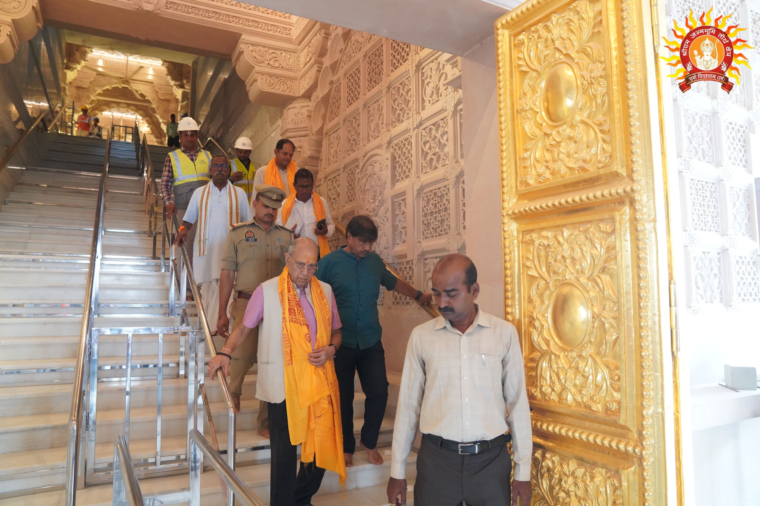 निर्माण समिति चेयरमैन नृपेन्द्र मिश्र ने राम मंदिर के निर्माण कार्यों का किया निरीक्षण निर्माण समिति चेयरमैन नृपेन्द्र मिश्र ने राम मंदिर के निर्माण कार्यों का किया निरीक्षण