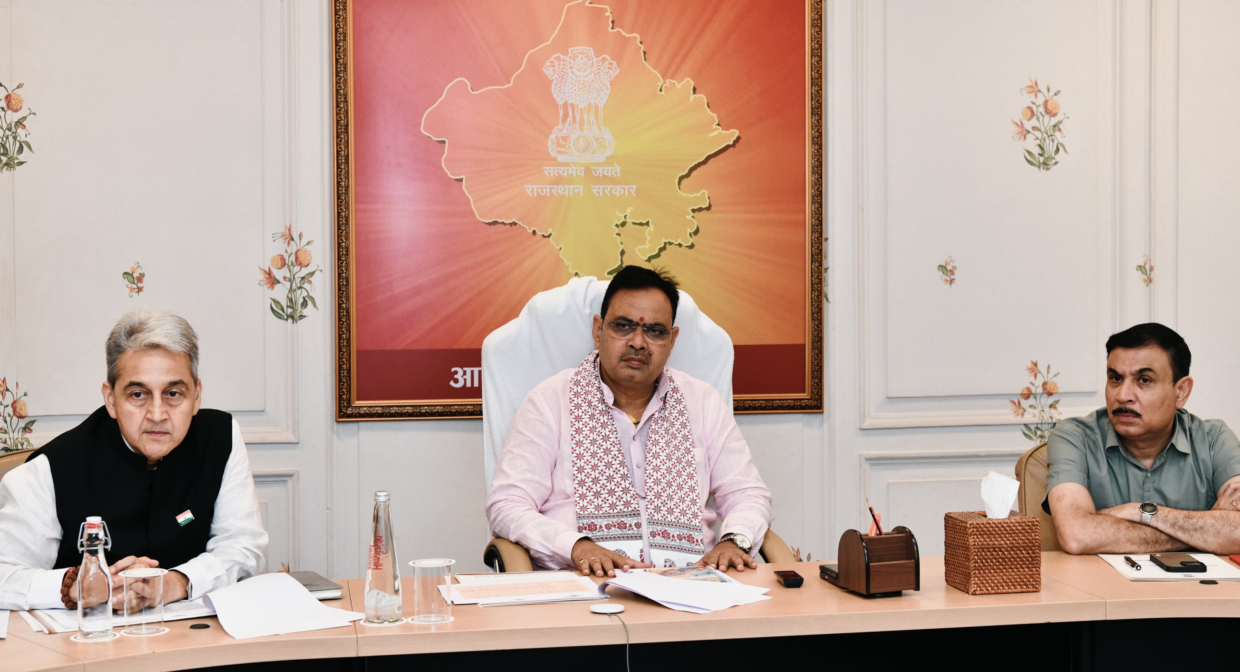 रेलवे परियोजना की बैठक में सीएम शर्मा।