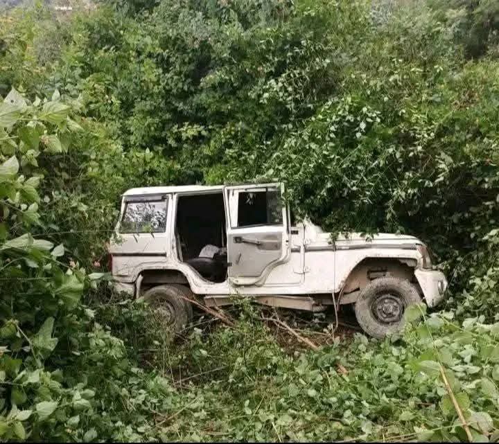हादसे का शिकार हुई जीप