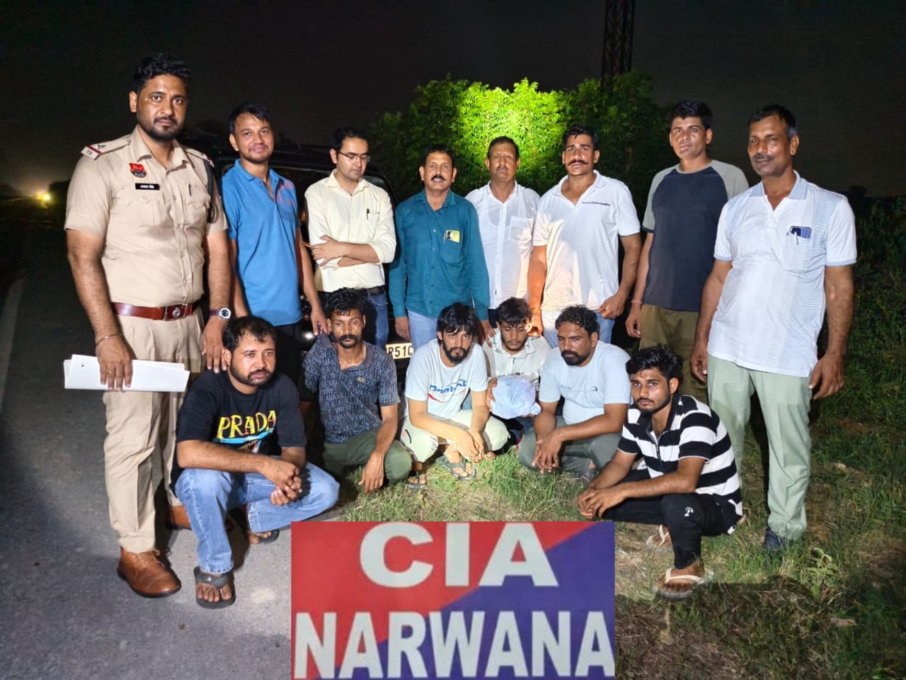 पुलिस गिरफ्त में आरोपित।