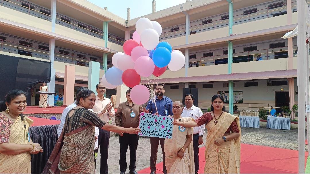 न्यू एरा प्रोग्रेसिव स्कूल में धूमधाम से मनाया गया ग्रैंड पैरेंट्स डे न्यू एरा प्रोग्रेसिव स्कूल में धूमधाम से मनाया गया ग्रैंड पैरेंट्स डे
