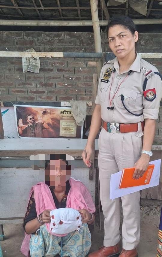 Image of the arrested woman drug peddler. Image of the arrested woman drug peddler.