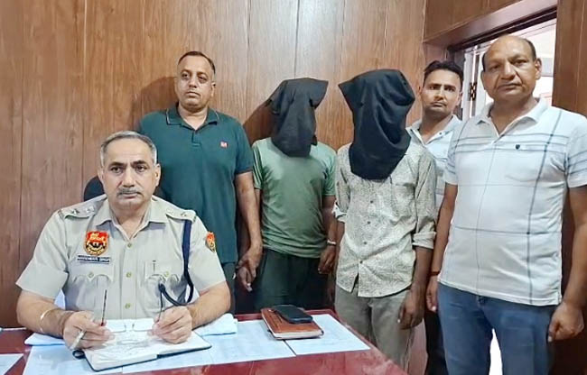 सोनीपत: एंटी गैंगस्टर यूनिट इंचार्ज अजय धनखड़ जानकारी देते हुए सोनीपत: एंटी गैंगस्टर यूनिट इंचार्ज अजय धनखड़ जानकारी देते हुए