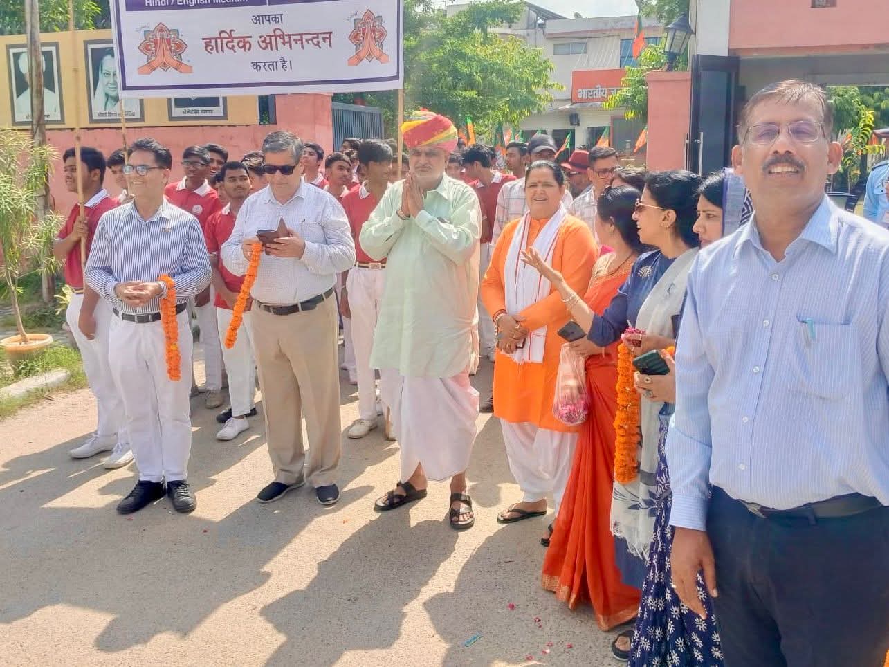 जयपुर पहुंची प्रधानमंत्री गौरव यात्रा का यूडीएच मंत्री खर्रा ने किया स्वागत