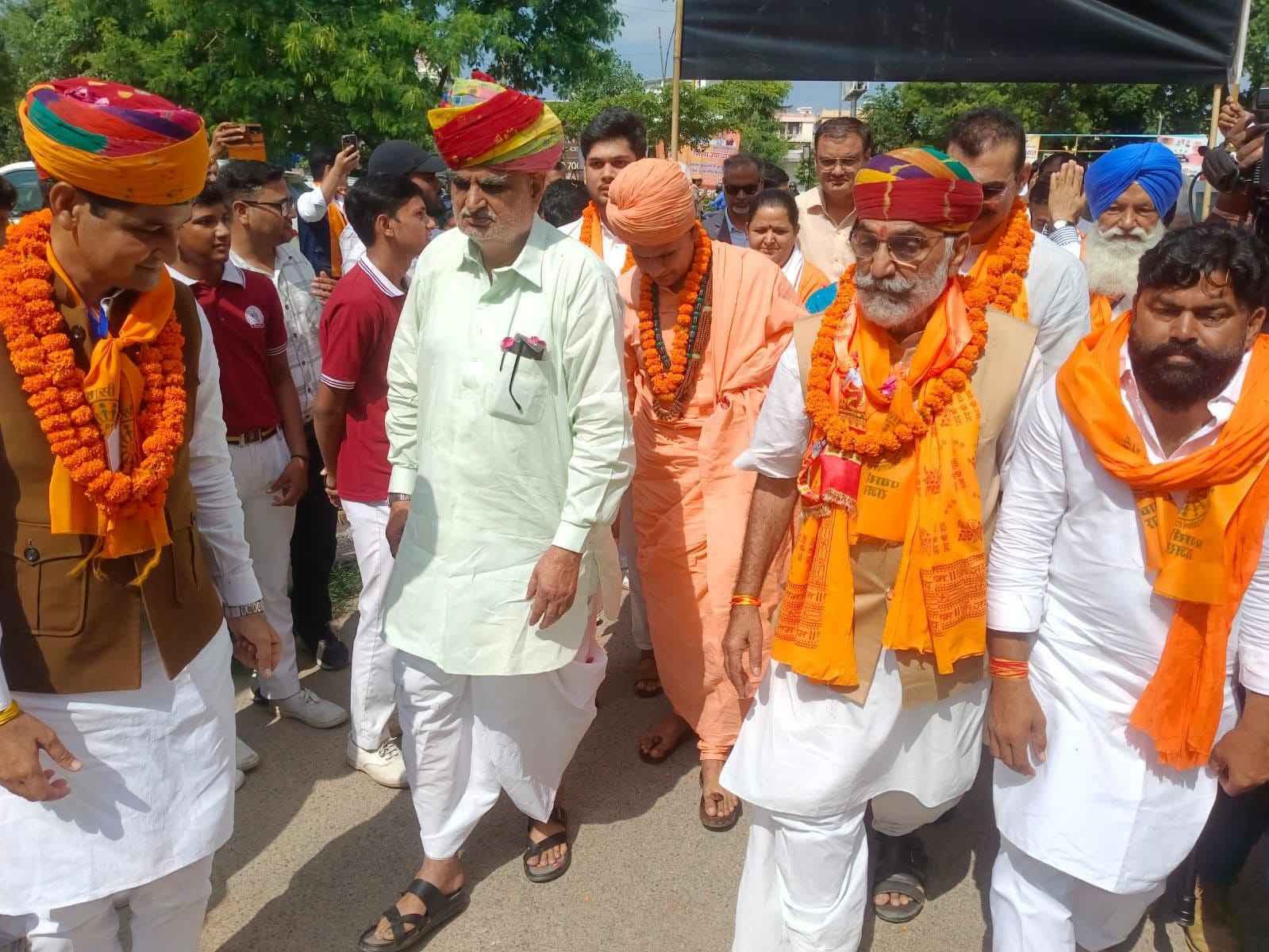 जयपुर पहुंची प्रधानमंत्री गौरव यात्रा का यूडीएच मंत्री खर्रा ने किया स्वागत