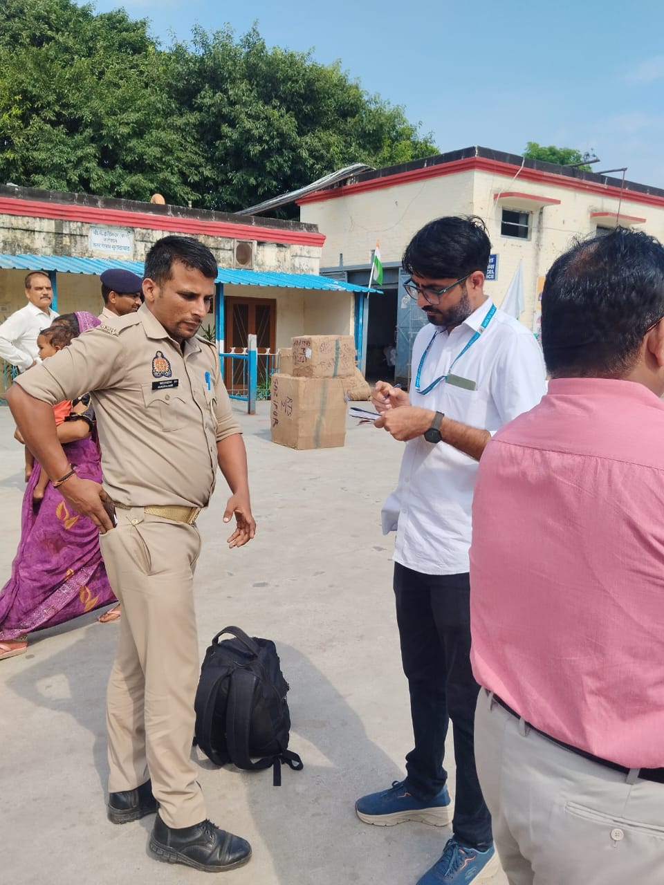 मुरादाबाद रेल मंडल के मुरादाबाद एवं देहरादून स्टेशन पर चलता किलेबंदी टिकट चेकिंग अभियान