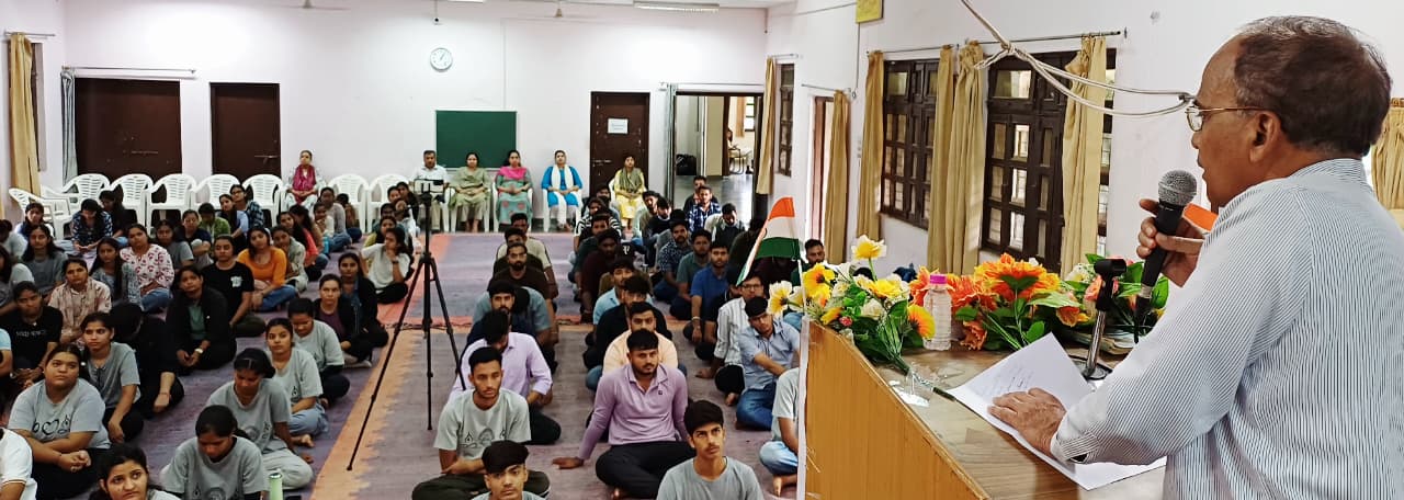 पाठ्यक्रम और दैनिक जीवन में धर्मनीति का पालन आवश्यक- प्रो0 सुरेश कुमार अग्रवाल
