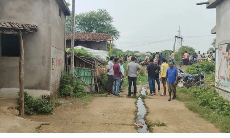 घटनास्थल जहाँ लाश दफनाया गया था घटनास्थल जहाँ लाश दफनाया गया था