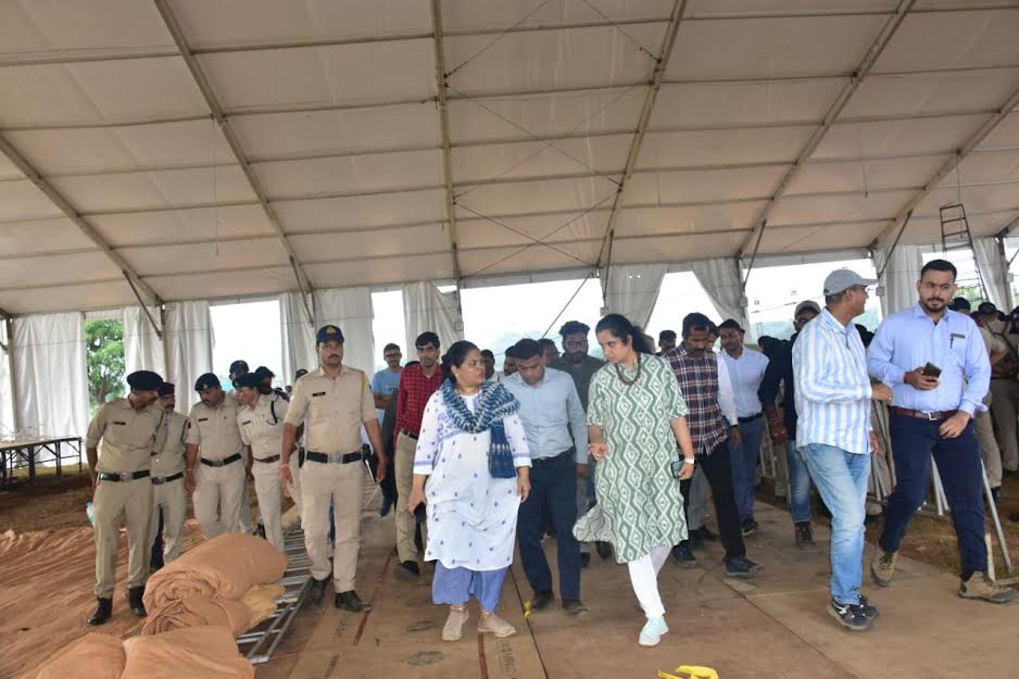 मुख्यमंत्री  के भ्रमण कार्यक्रम को लेकर कलेक्टर, एसपी ने किया गांधीसागर कार्यक्रम स्थल का निरीक्षण