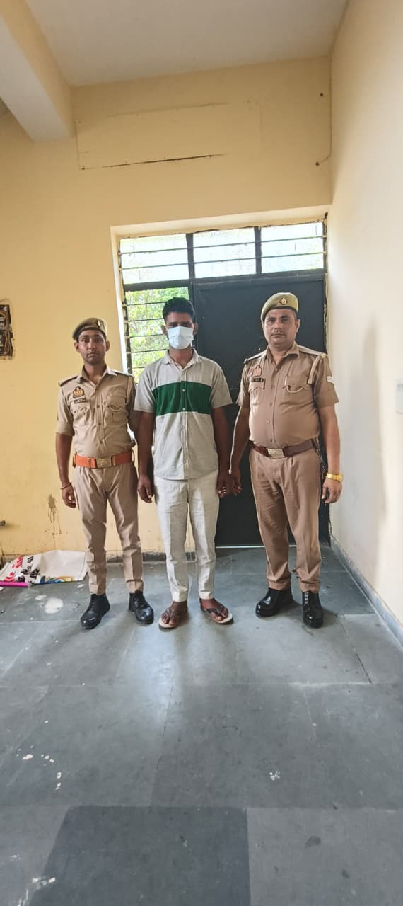 डिलीवरी बॉय की हत्या में शामिल एक बदमाश गिरफ्तार डिलीवरी बॉय की हत्या में शामिल एक बदमाश गिरफ्तार