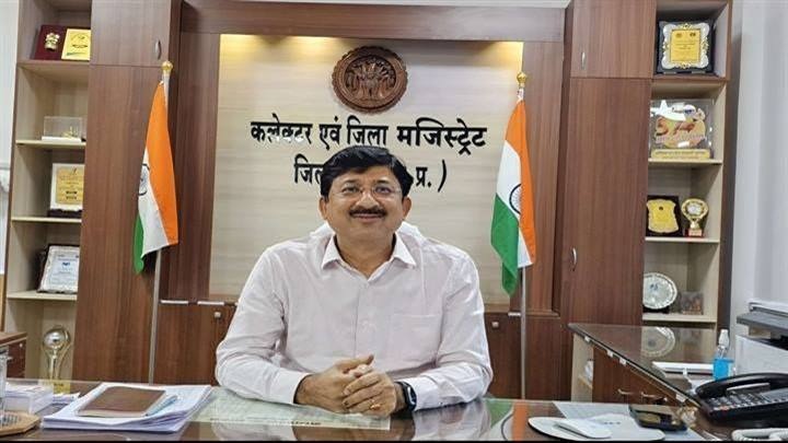 गुना कलेक्टर किशोर कुमार कन्याल गुना कलेक्टर किशोर कुमार कन्याल