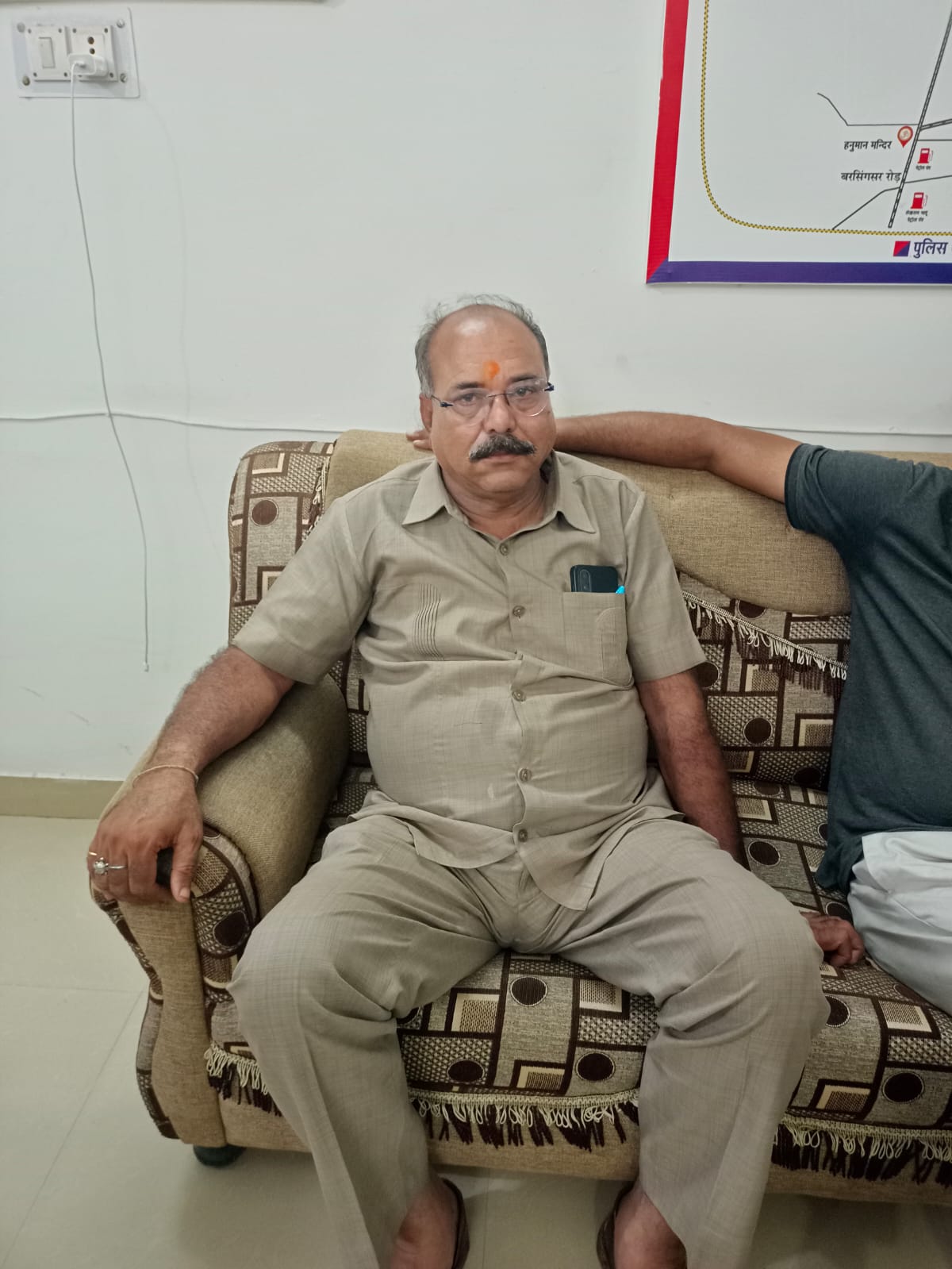 सहायक पुलिस उप निरीक्षक दस हजार रुपये रिश्वत लेते गिरफ्तार