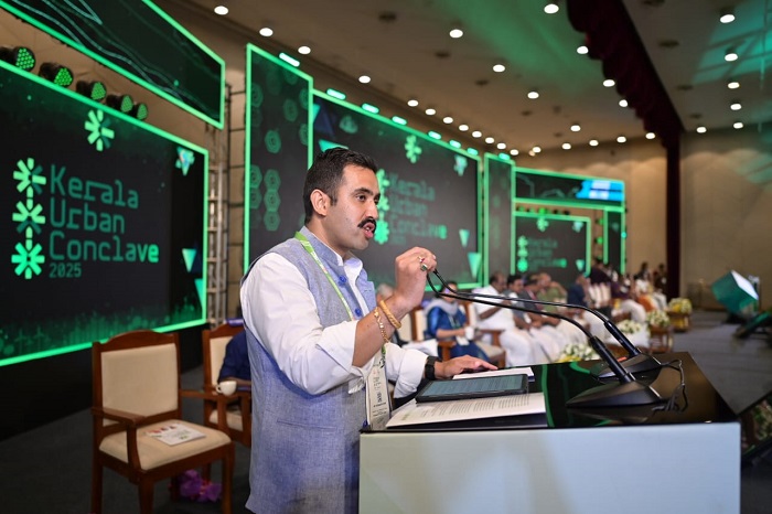 लोक निर्माण एवं शहरी विकास मंत्री विक्रमादित्य सिंह