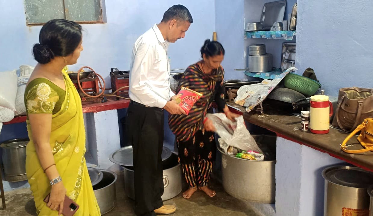 नमूने भरती टीम