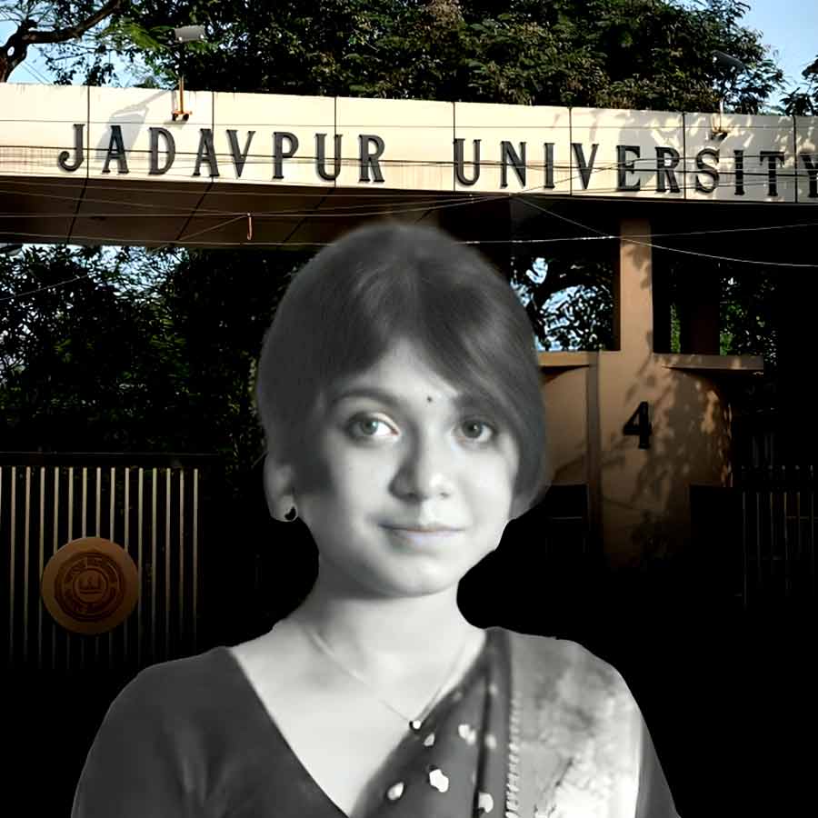 जादवपुर छात्रा जादवपुर छात्रा