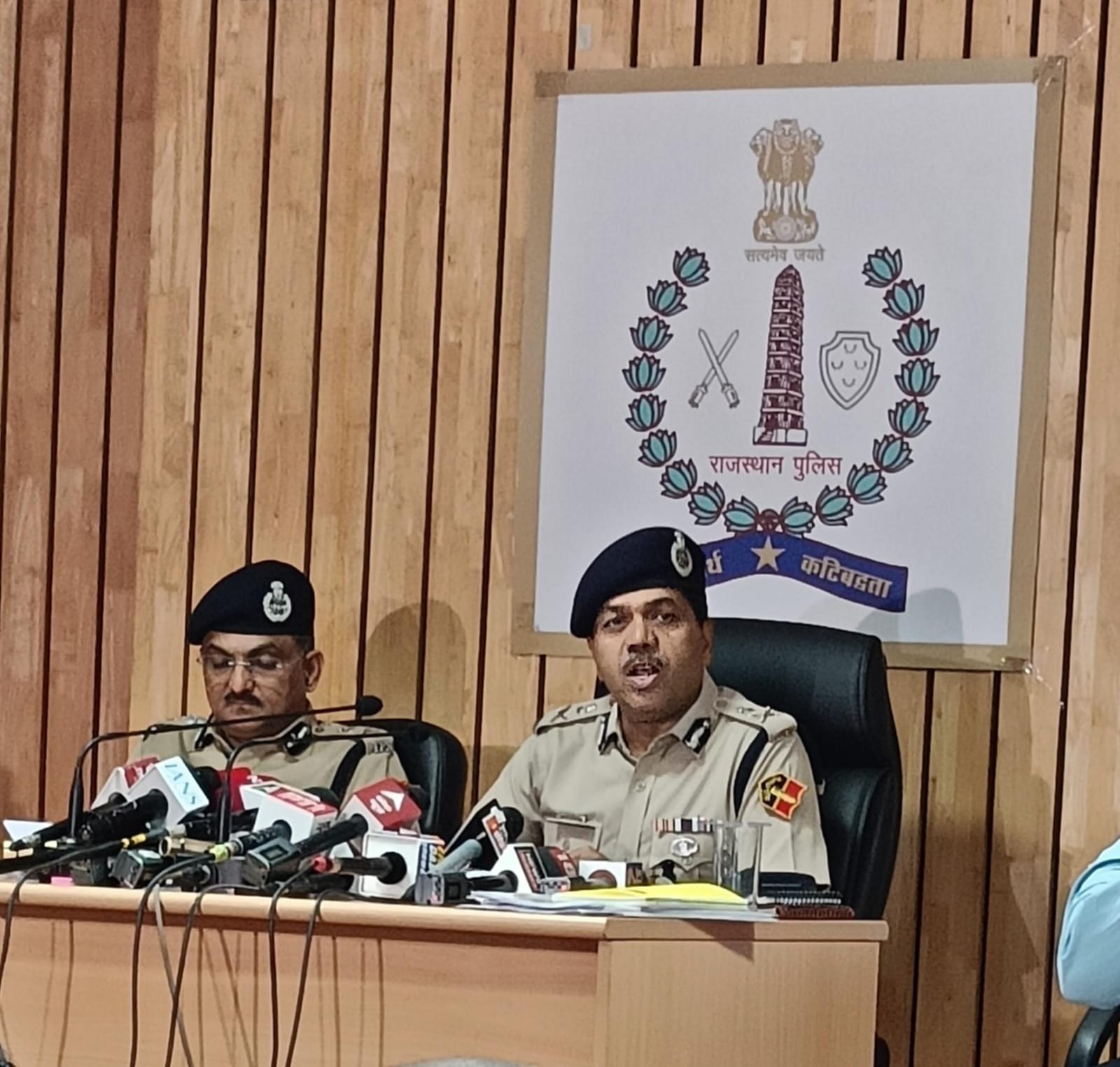 पुलिस कांस्टेबल भर्ती परीक्षा में दस हजार पदों के लिए पांच लाख से अधिक उम्मीदवार मैदान में