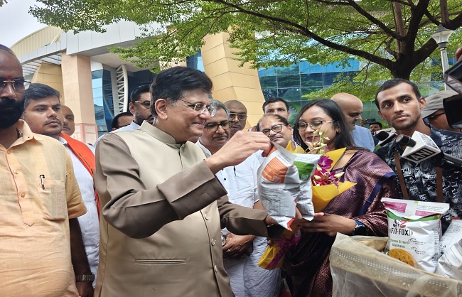 एपीडा के क्षेत्रीय कार्यालय पटना का उद्घाटन करते पीयूष गोयल एपीडा के क्षेत्रीय कार्यालय पटना का उद्घाटन करते पीयूष गोयल
