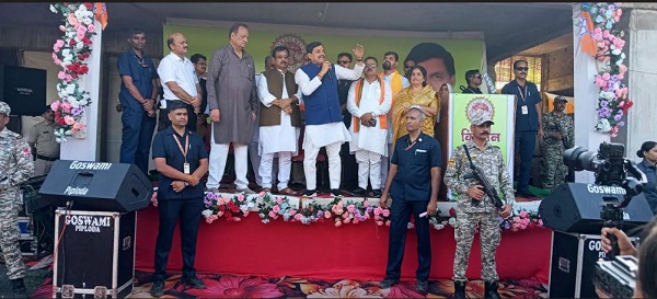 रतलाम: मुख्यमंत्री फसलों की नुकसानी देखने आदिवासी क्षेत्र सैलाना पहुंचे