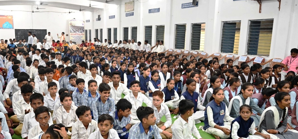 जांजगीर चांपा: उप मुख्यमंत्री अरूण साव ने विद्या भारती मध्य क्षेत्रीय व्हालीवॉल एवं खो-खो खेलकूद प्रतियोगिता का किया शुभारंभ