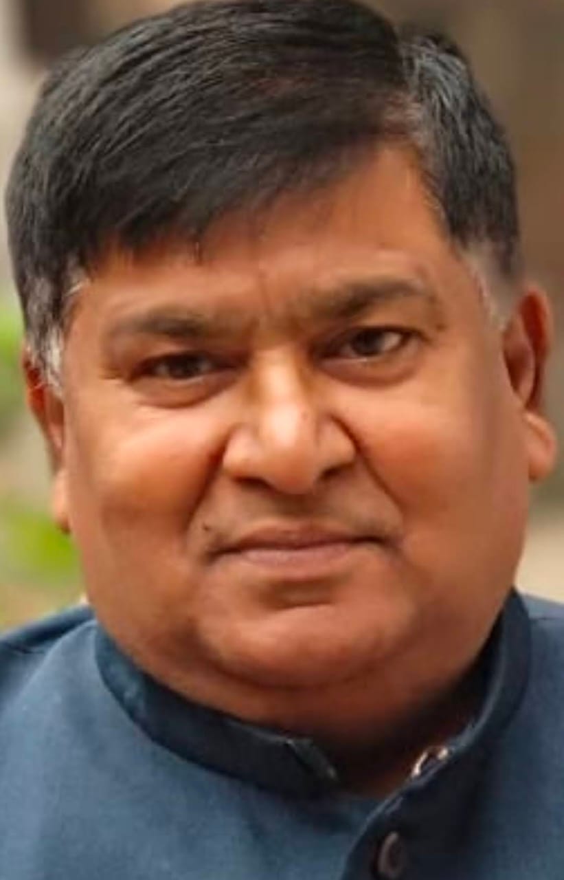 प्रसाद रत्नेश्वर का फाइल फोटो प्रसाद रत्नेश्वर का फाइल फोटो