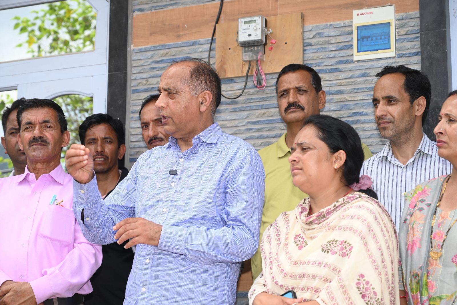 द्रंग क्षेत्र में आपदा का जायजा लेने के बाद ।