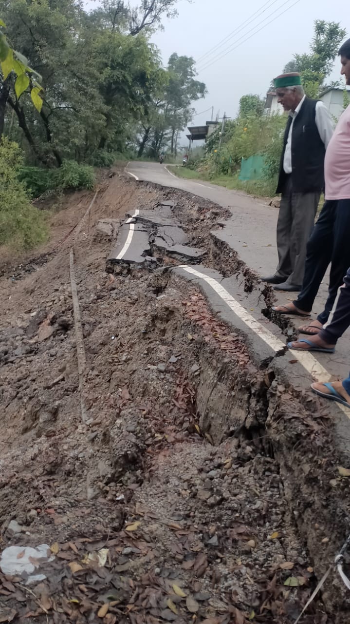 बारिश का कहर बल्ह की छत्डू पंचायत में।