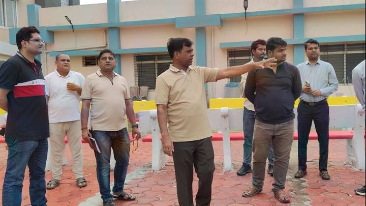 कलेक्टर ने किया जिला अस्पताल का औचक निरीक्षण
