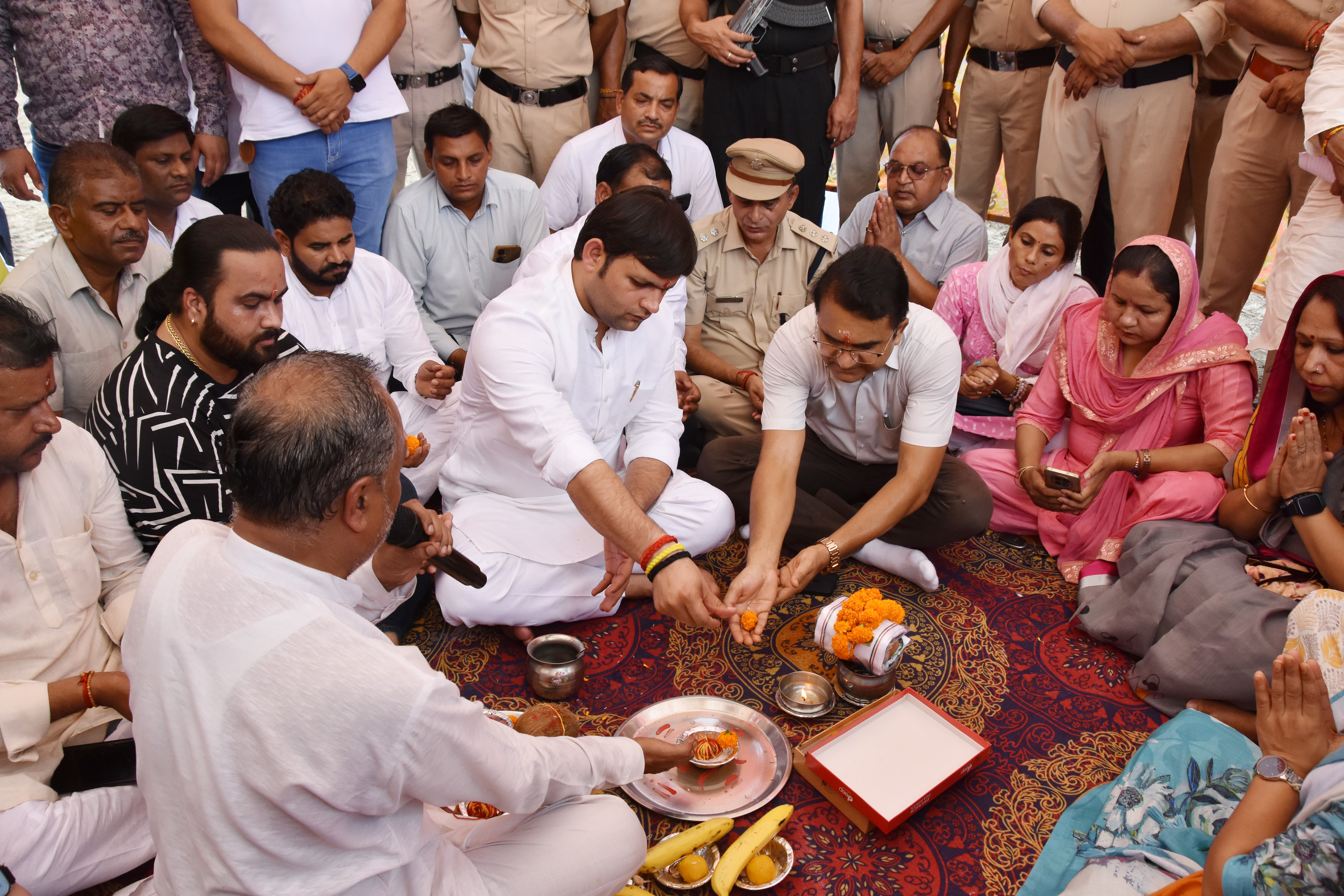 खेल मंत्री गौरव गौतम ने किया अग्निशमन केंद्र का विधिवत भूमि पूजन