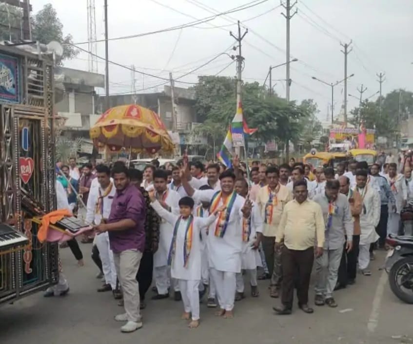 पर निकाली रथयात्रा, जगह-जगह स्वागत