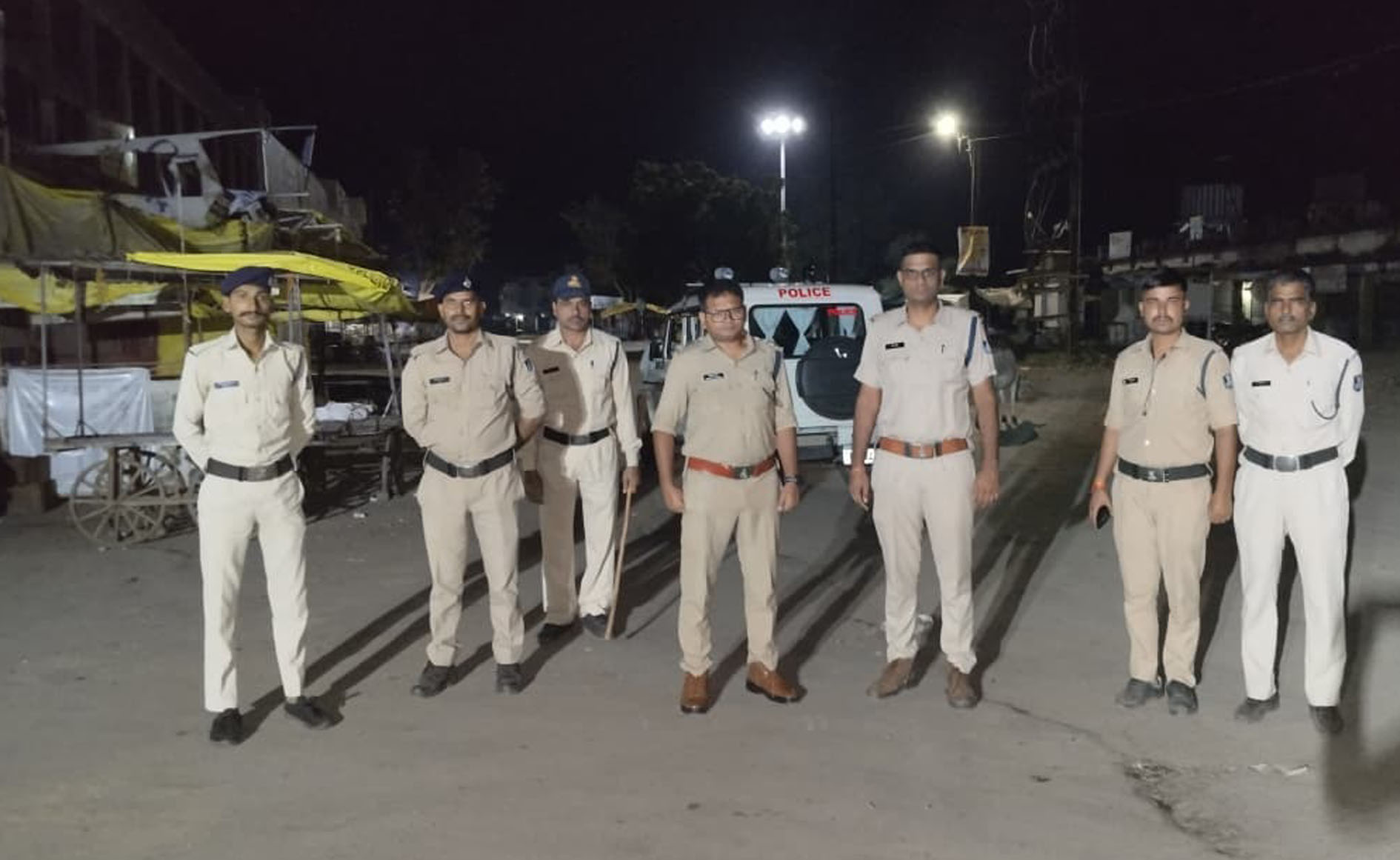 पुलिस का सघन जांच अभियान : एक ही रात में तामिल करवाए 183 वारंट पुलिस का सघन जांच अभियान : एक ही रात में तामिल करवाए 183 वारंट