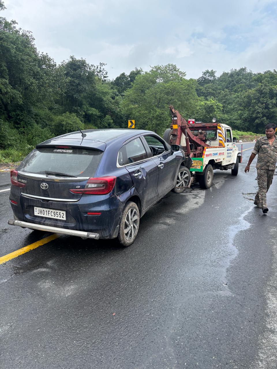 दुर्घटनाग्रस्त कार