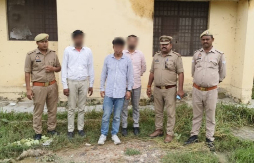 पुलिस के गिरफ्त में तीनों अभियुक्त