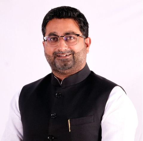 अल्पसंख्यक कल्याण राज्यमंत्री दानिश आजाद अंसारी