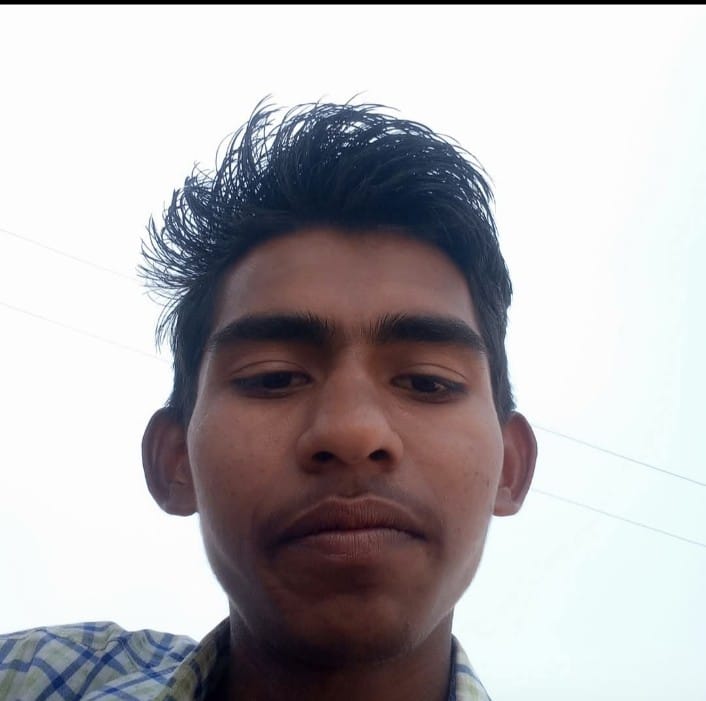 फाइल फोटो मृतक राजेश।