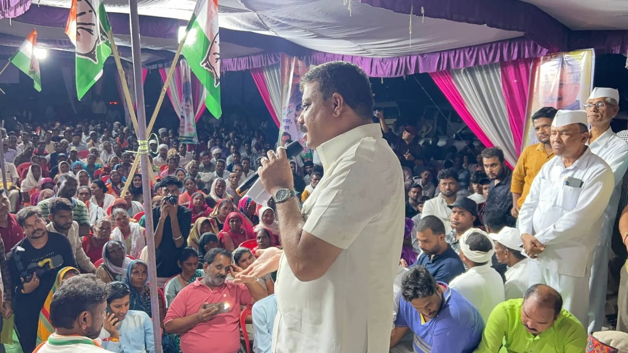 अनूपपुर में सभा काे संबाेधित करते हुए नेता प्रतिपक्ष सिंघार