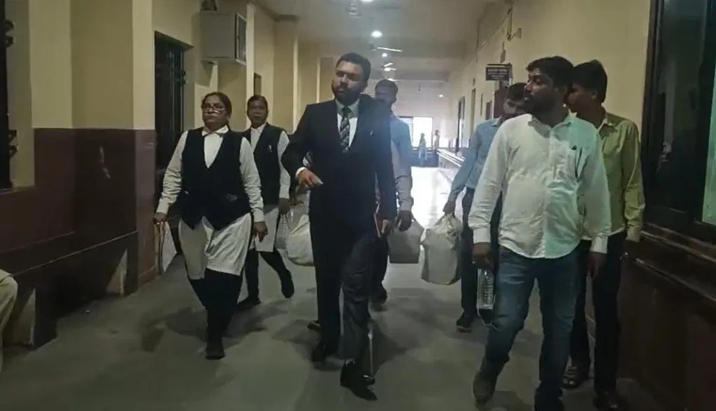 चैतन्य बघेल की आज राजधानी रायपुर में विशेष अदालत में हुई पेशी