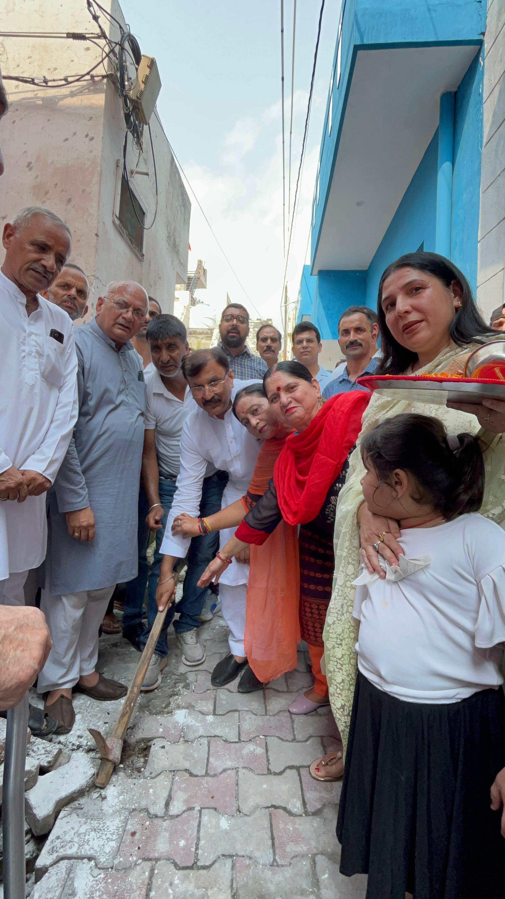 राजपुरा में नाले के निर्माण कार्य का शुभारंभ, 20 लाख की लागत से होगा काम