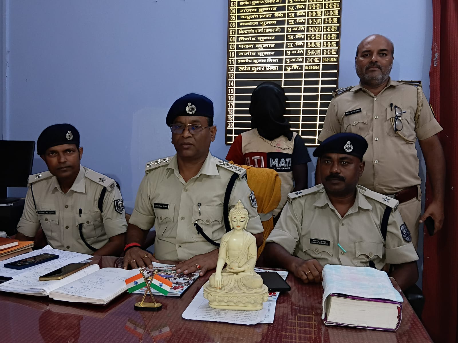 प्रेसवार्ता में डीएसपी