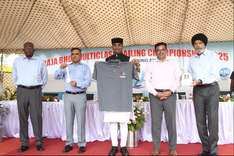 भोपाल की बड़ी झील में राजा भोज मल्टी क्लास सेलिंग चैंपियनशिप - 2025 का शुभारंभ भोपाल की बड़ी झील में राजा भोज मल्टी क्लास सेलिंग चैंपियनशिप - 2025 का शुभारंभ