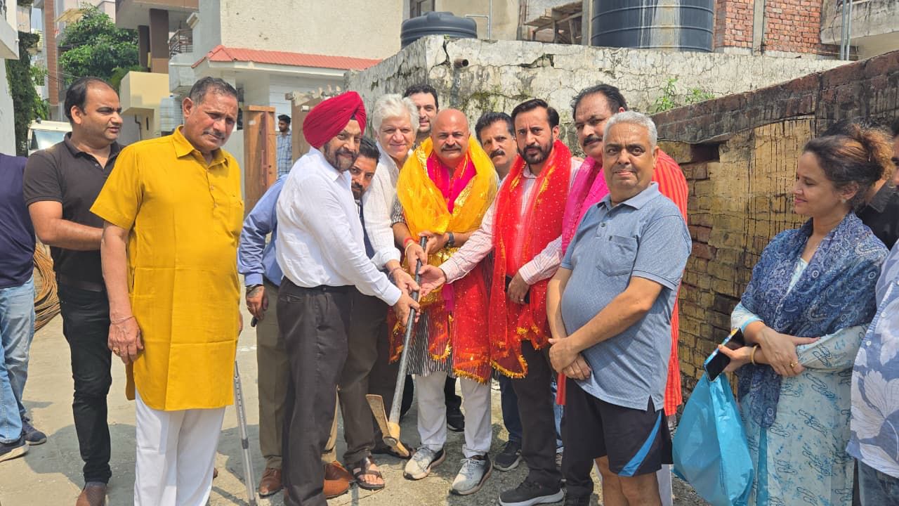 करन नगर वार्ड 9 में 10 लाख की लागत से विकास कार्यों का शुभारंभ