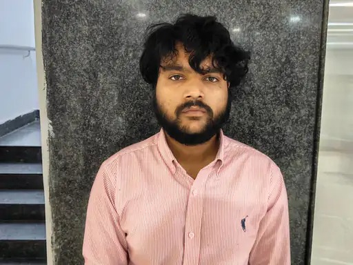 सीए स्टूडेंट आदर्श अग्रवाल को गिरफ्तार