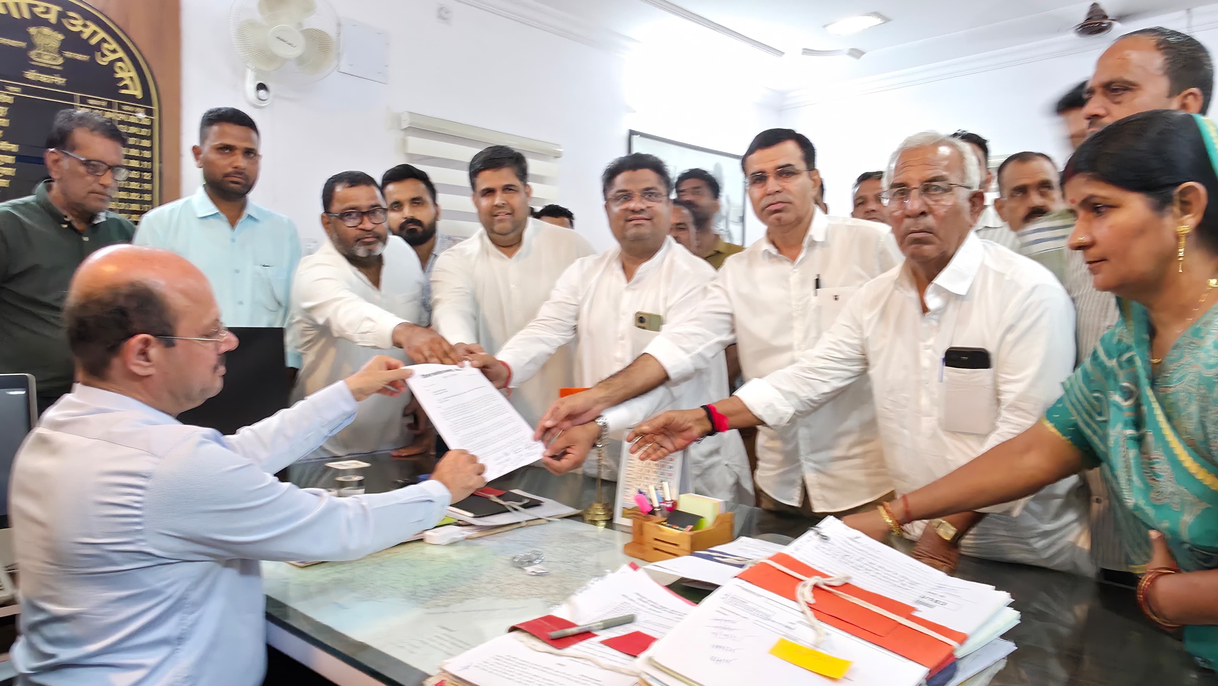 गाेचर अधिग्रहण निरस्त नहीं करने पर कांग्रेस ने दी विशाल आंदोलन की चेतावनी