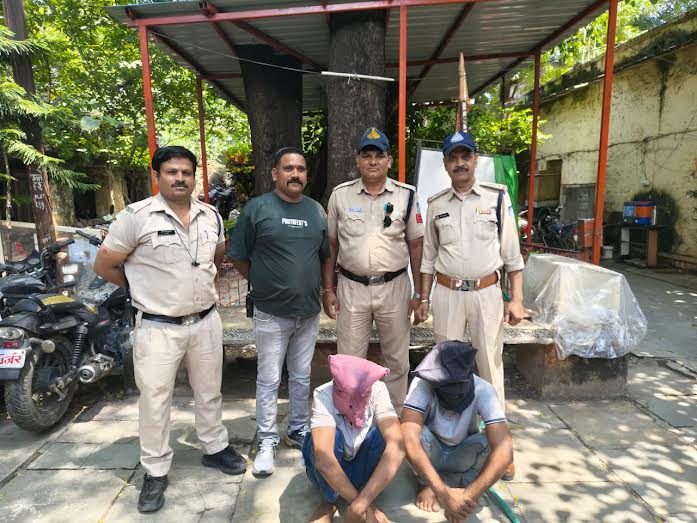 अवैध मादक पदार्थ के तस्करो पर कोतवाली पुलिस की कार्यवाही तीन आरोपी गिरफ्तार अवैध मादक पदार्थ के तस्करो पर कोतवाली पुलिस की कार्यवाही तीन आरोपी गिरफ्तार