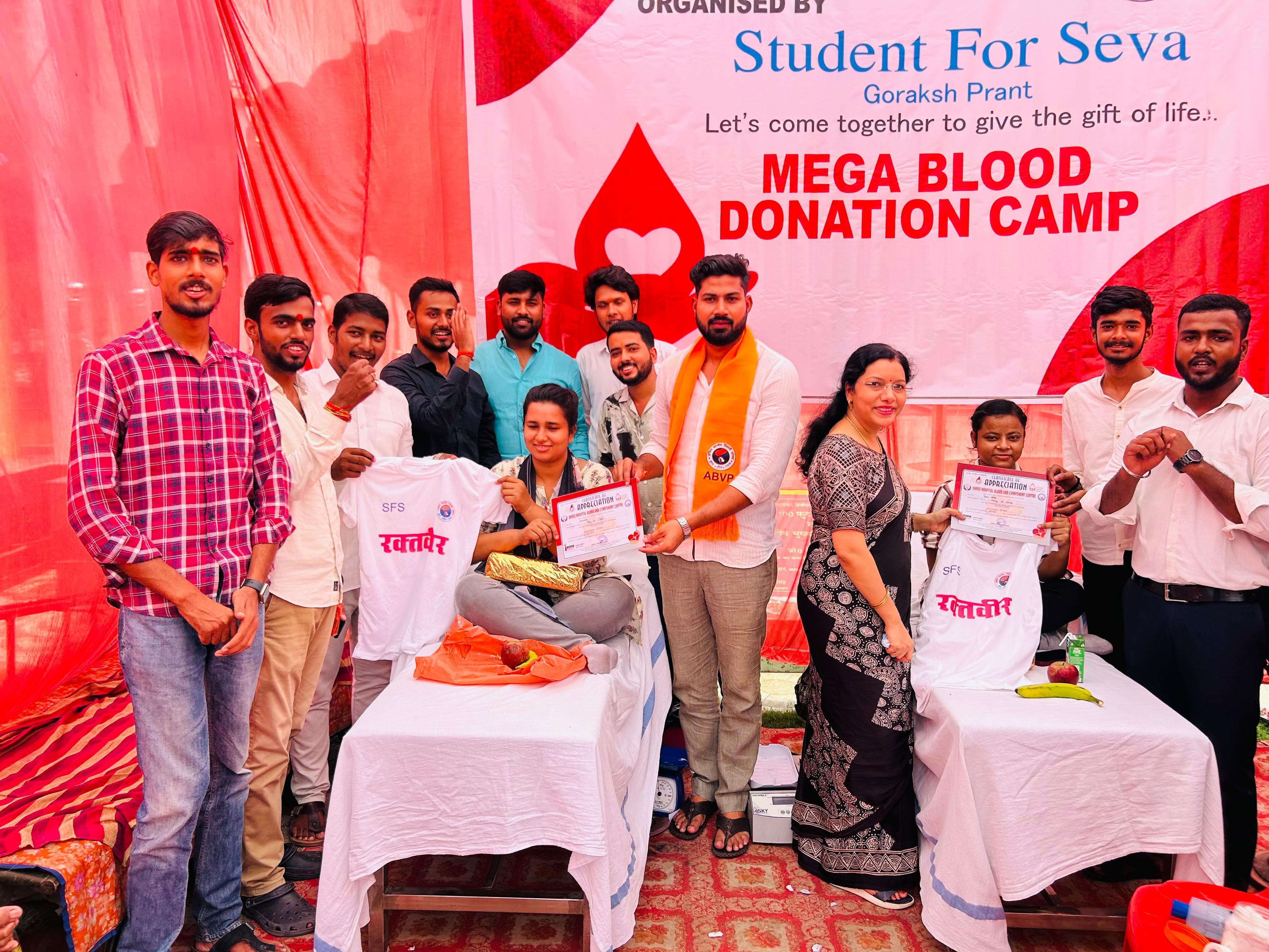 *अभाविप द्वारा आयोजित ब्लड डोनेशन कैंप में विद्यार्थियों का उत्साह, 52 यूनिट रक्त संग्रहित*