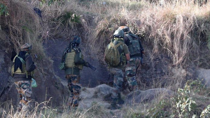 कठुआ में अंतर्राष्ट्रीय सीमा के पास एक घने नर्सरी क्षेत्र में सुरक्षाबलों ने चलाया तलाशी अभियान
