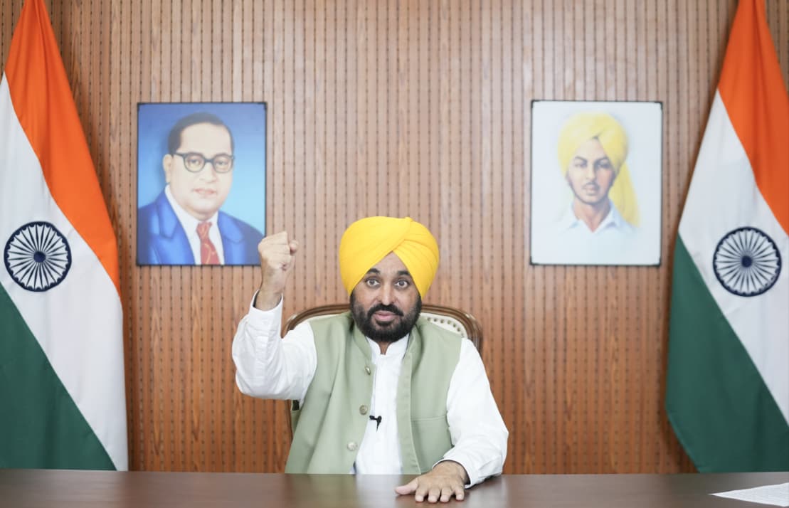 पंजाब के मुख्यमंत्री भगवंत मान मिशन चढ़दीकला का ऐलान करते हुए